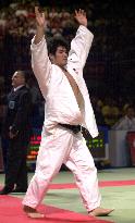 Inoue sweeps to 2nd title at judo world championships